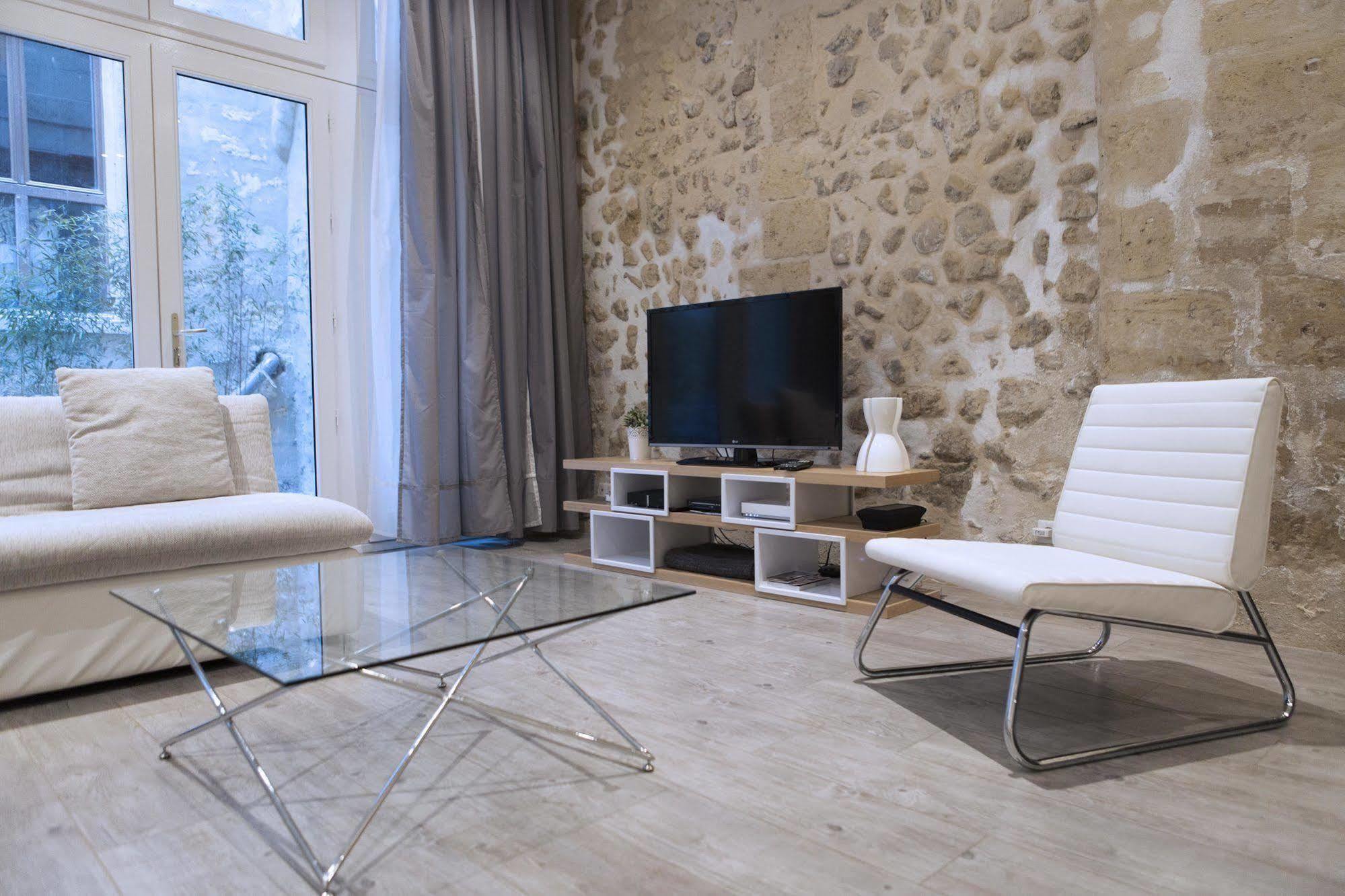 Ausone Beautiful Loft Apartment In Historical Center + Terrace And Parking Bordeaux Exterior photo