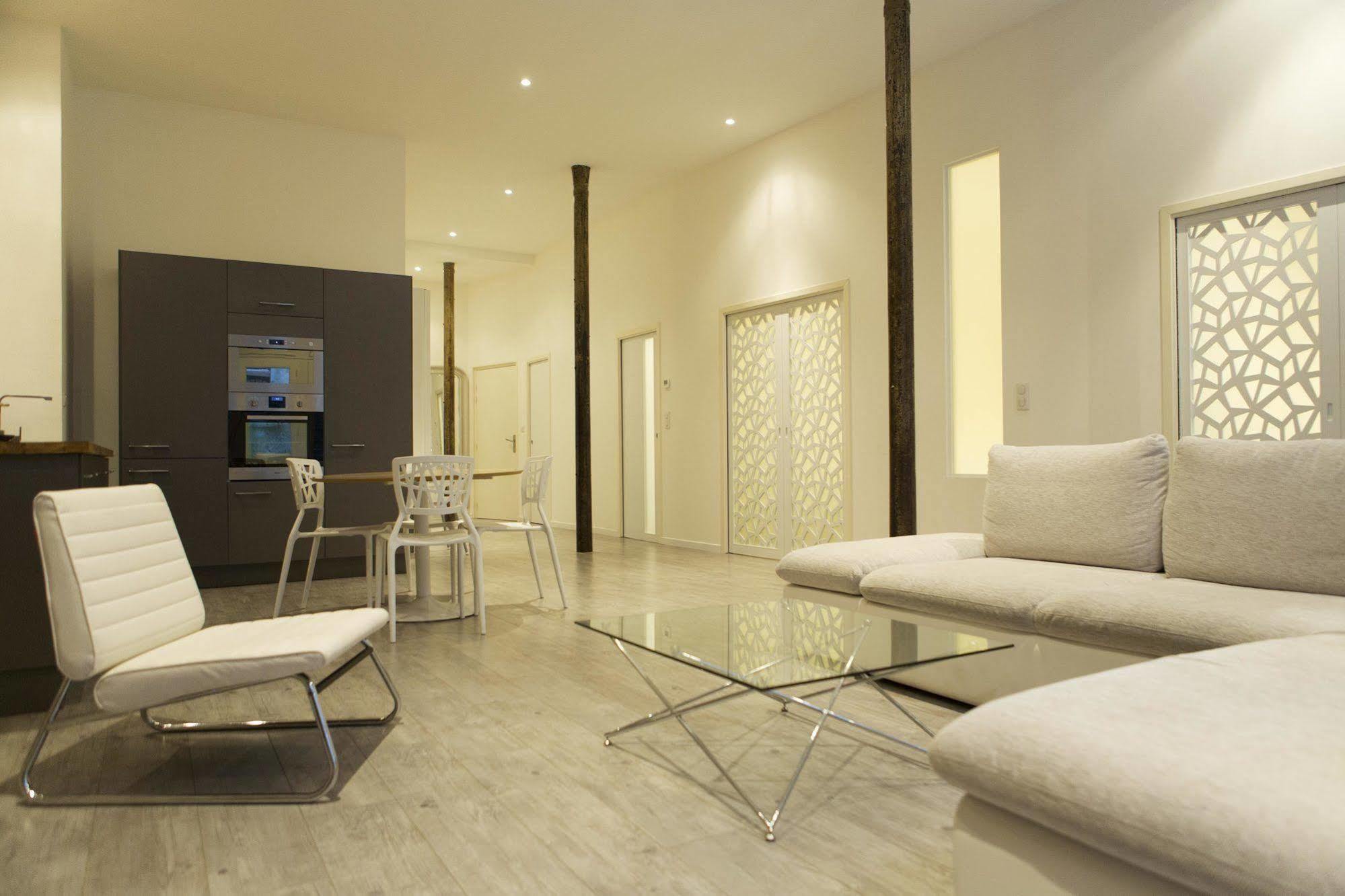 Ausone Beautiful Loft Apartment In Historical Center + Terrace And Parking Bordeaux Exterior photo